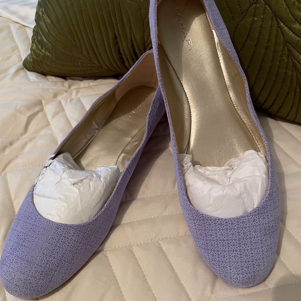 💲⬇️ Tahari ballet flats, 9 1/2